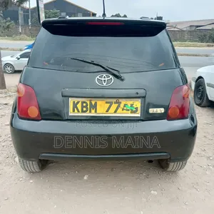 Toyota IST 2004 Black