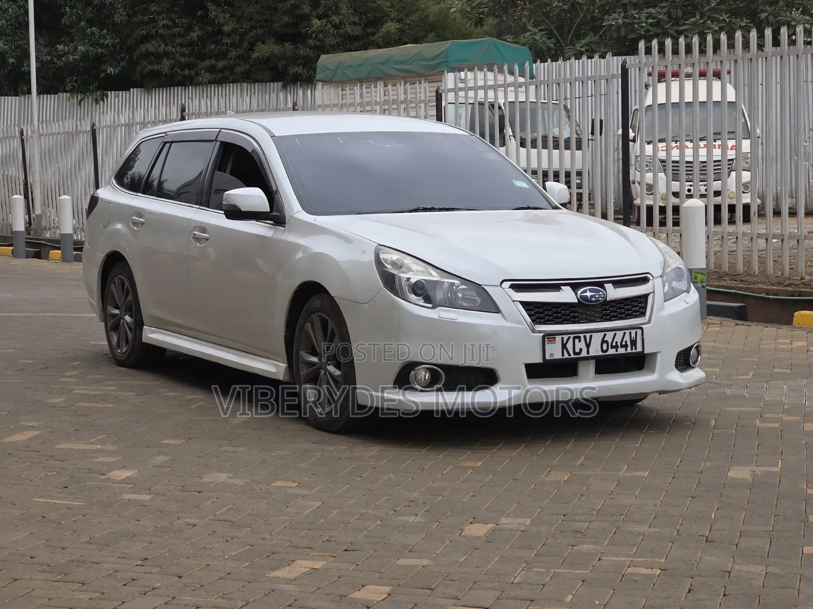 Toyota Harrier 2013 White