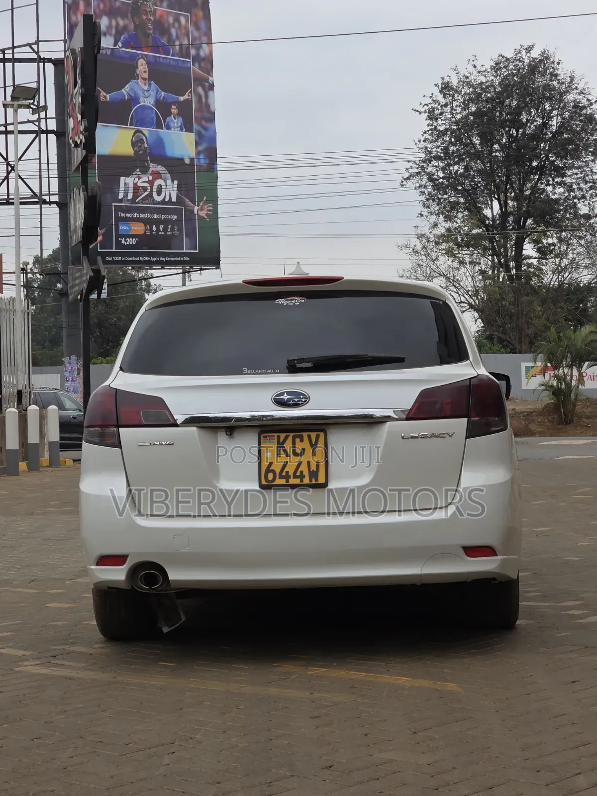 Toyota Harrier 2013 White