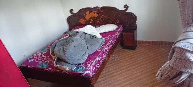 4 by 6 Bed With Headboard - thumbnail 2