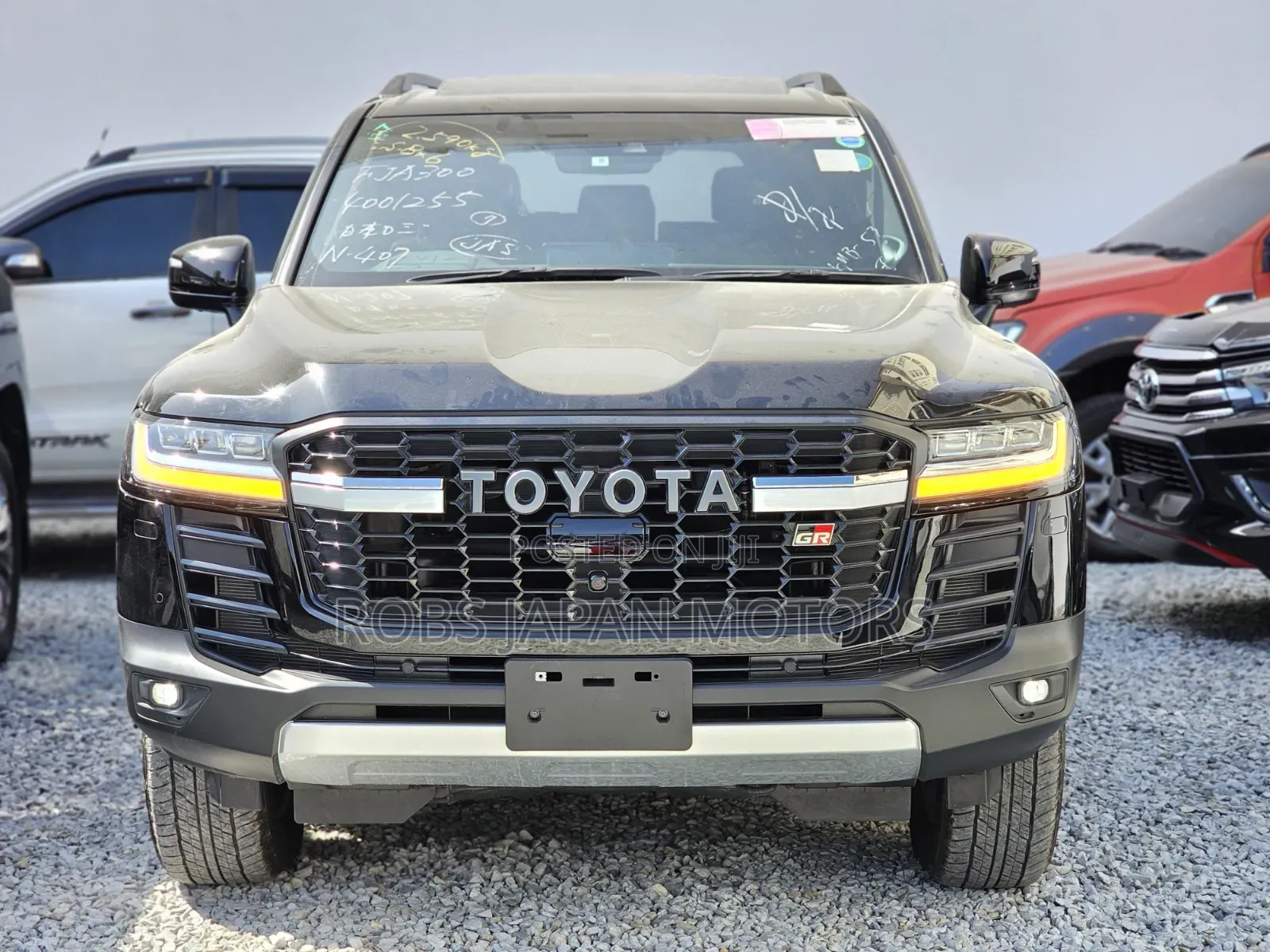 Toyota Land Cruiser LC300 2023