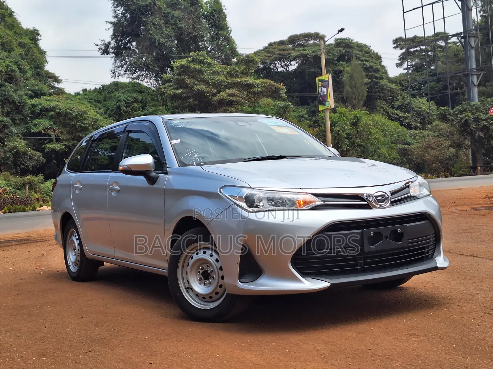Toyota Corolla Fielder 1.5 Petrol FWD 2021 Silver
