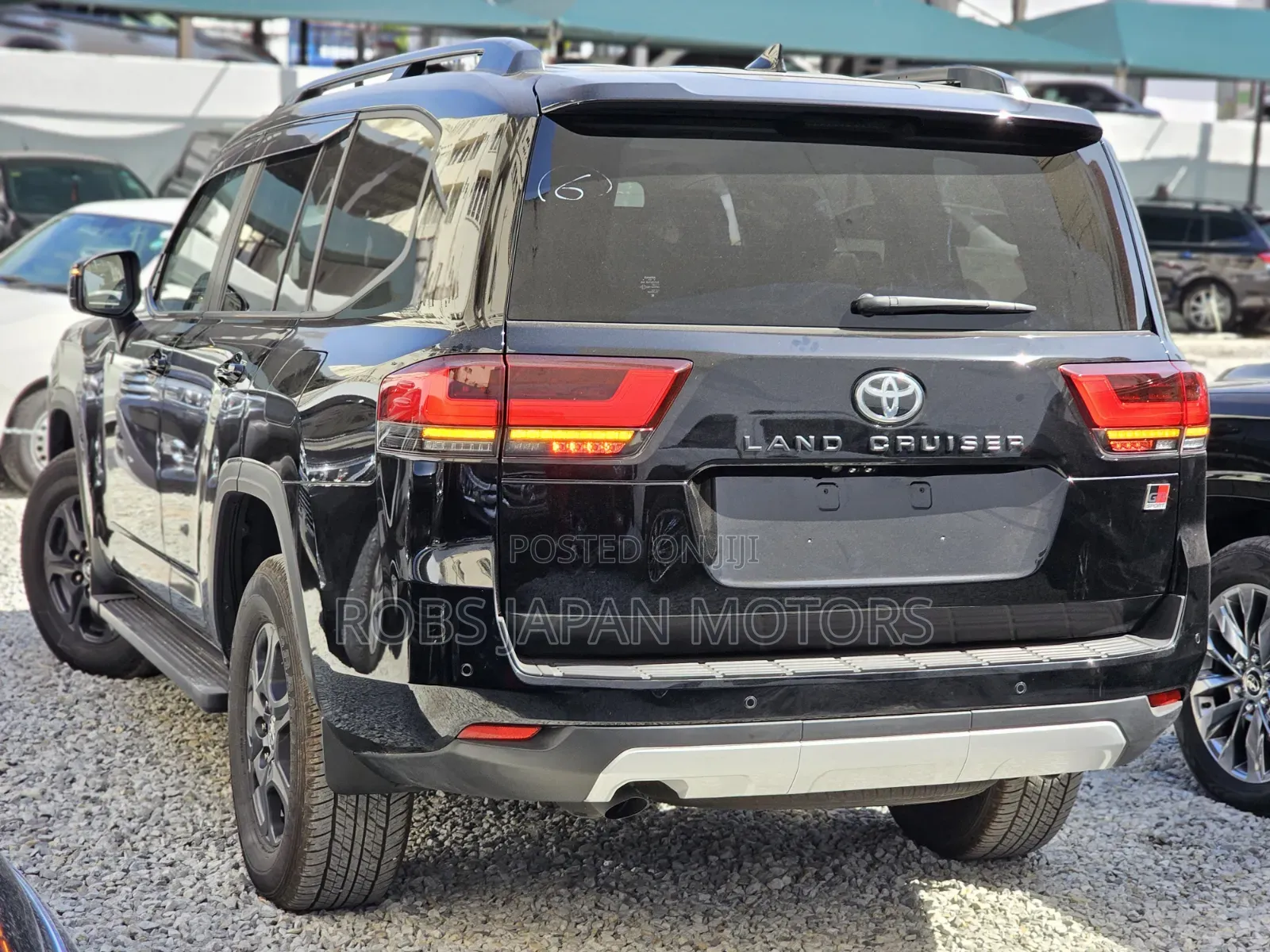 Toyota Land Cruiser LC300 2023
