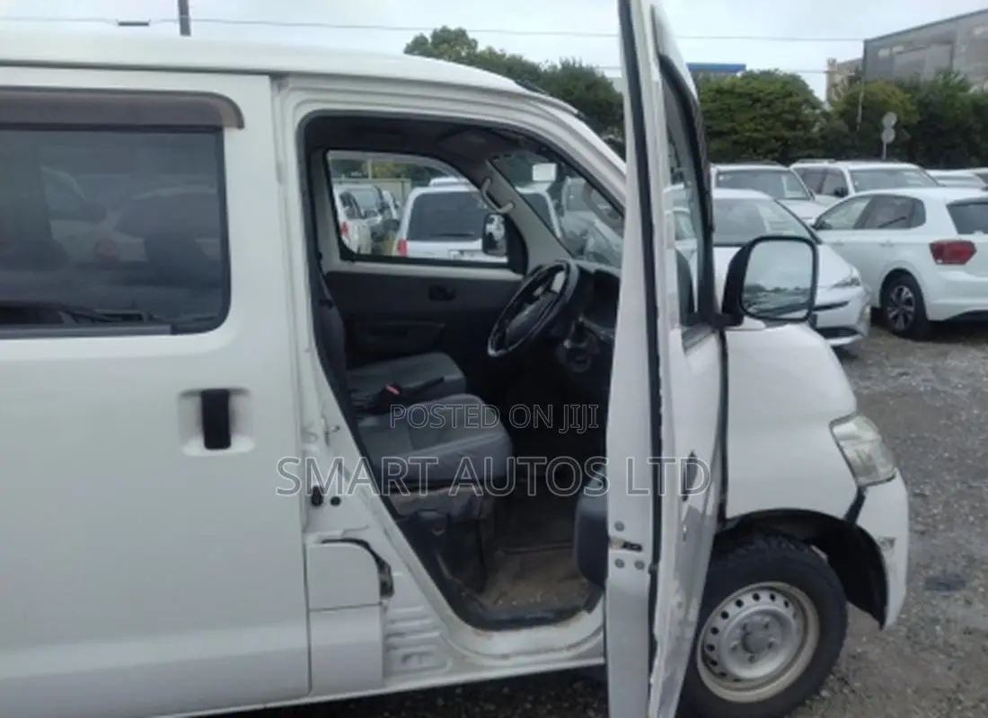 Toyota TownAce 2019 Off white