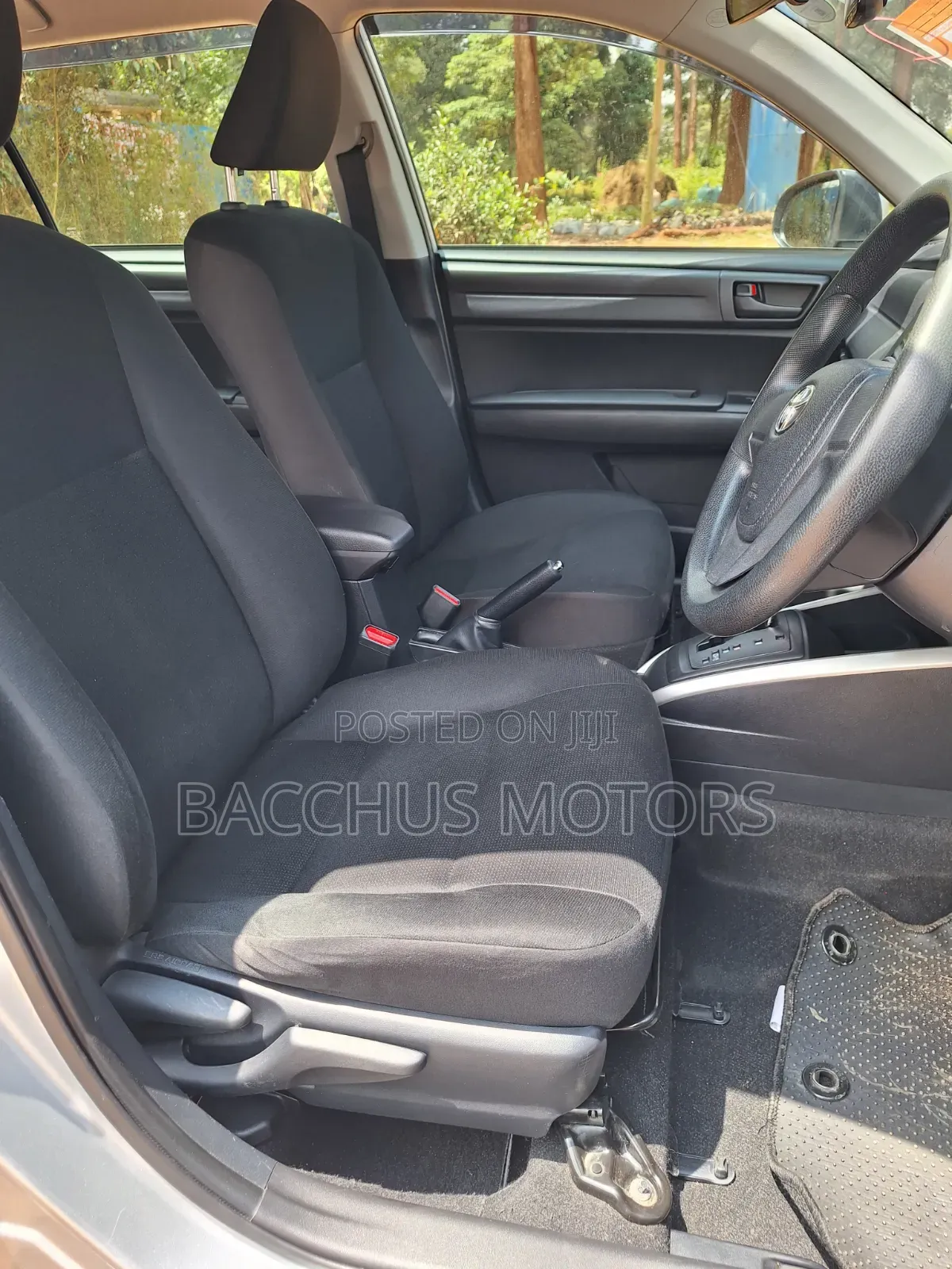 Toyota Corolla Fielder 1.5 Petrol FWD 2021 Silver