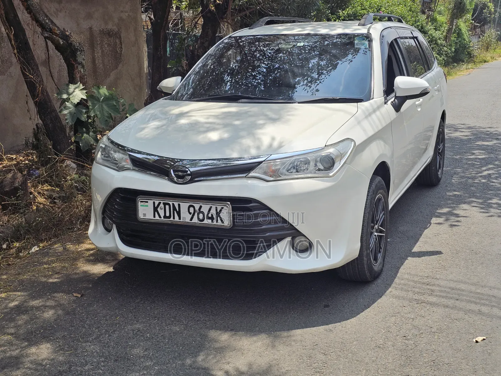 Toyota Corolla Fielder 2018 White
