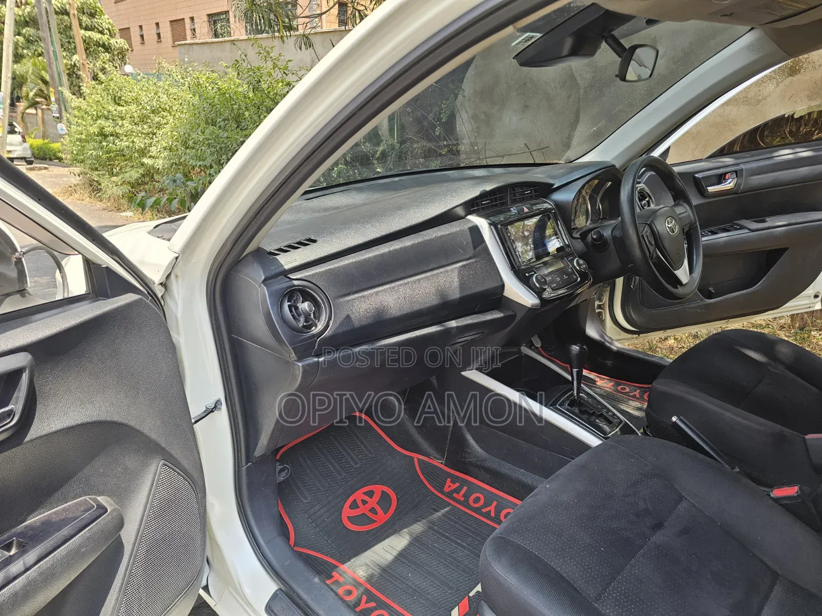 Toyota Corolla Fielder 2018 White