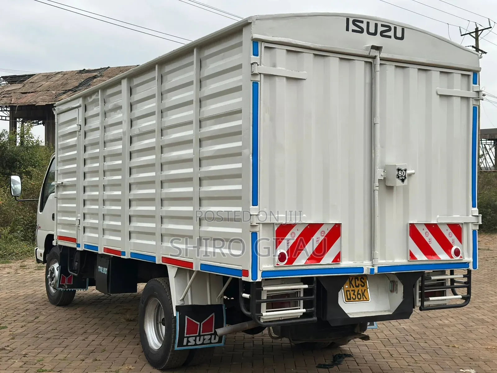 Isuzu NPR Local