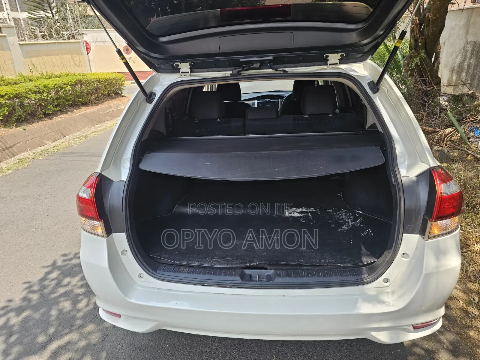 Toyota Corolla Fielder 2018 White