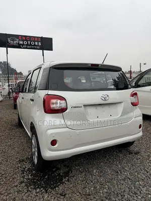 Toyota Passo 1.0 FWD 2019 White