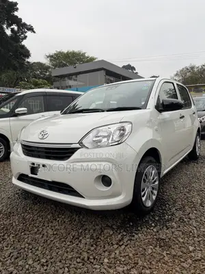 Toyota Passo 1.0 FWD 2019 White