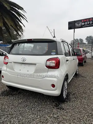 Toyota Passo 1.0 FWD 2019 White