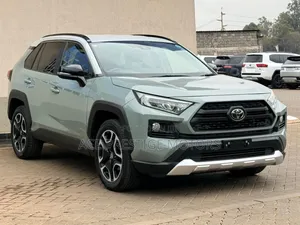 Toyota RAV4 2019 Green