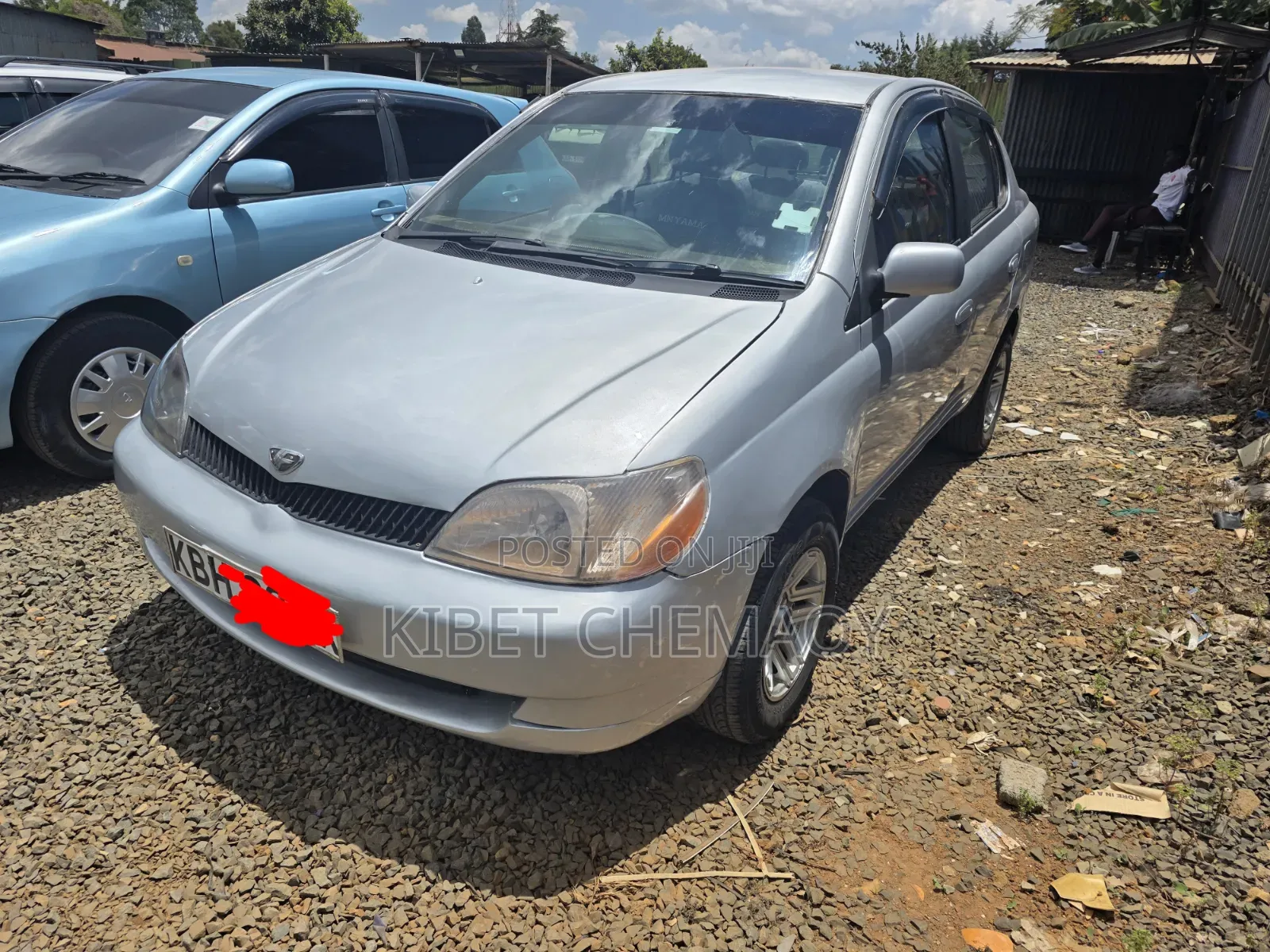 Toyota Platz 2001 Silver