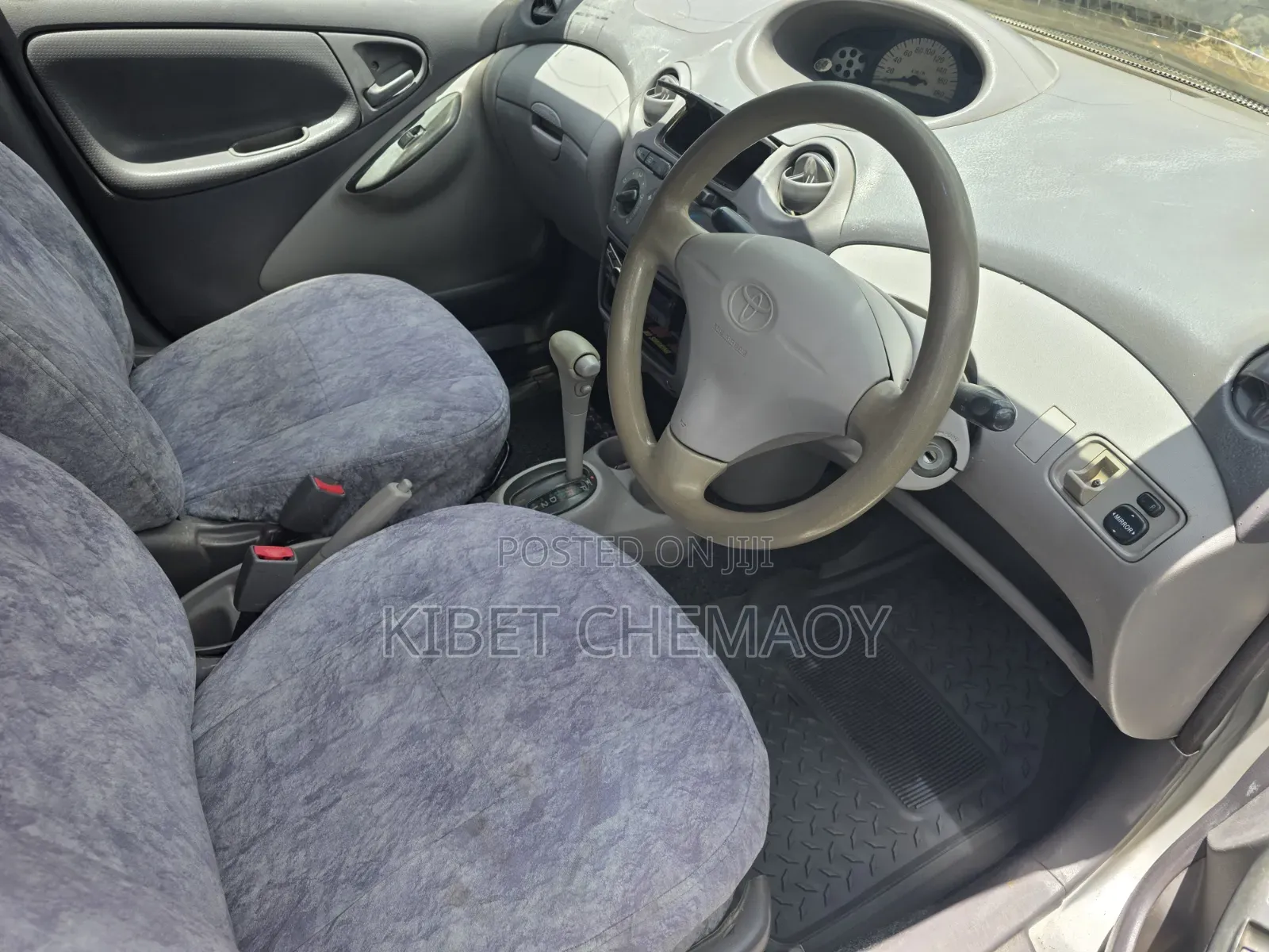 Toyota Platz 2001 Silver
