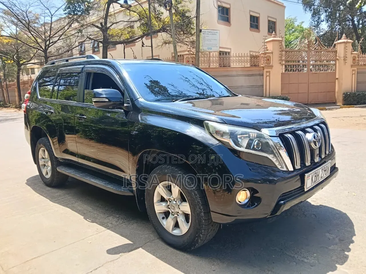 Toyota Land Cruiser 2017 Black