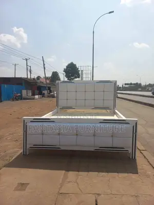 5x6 Trendy White Grid Mocket Bed: Pay on Delivery