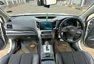 Subaru Legacy 2013 White