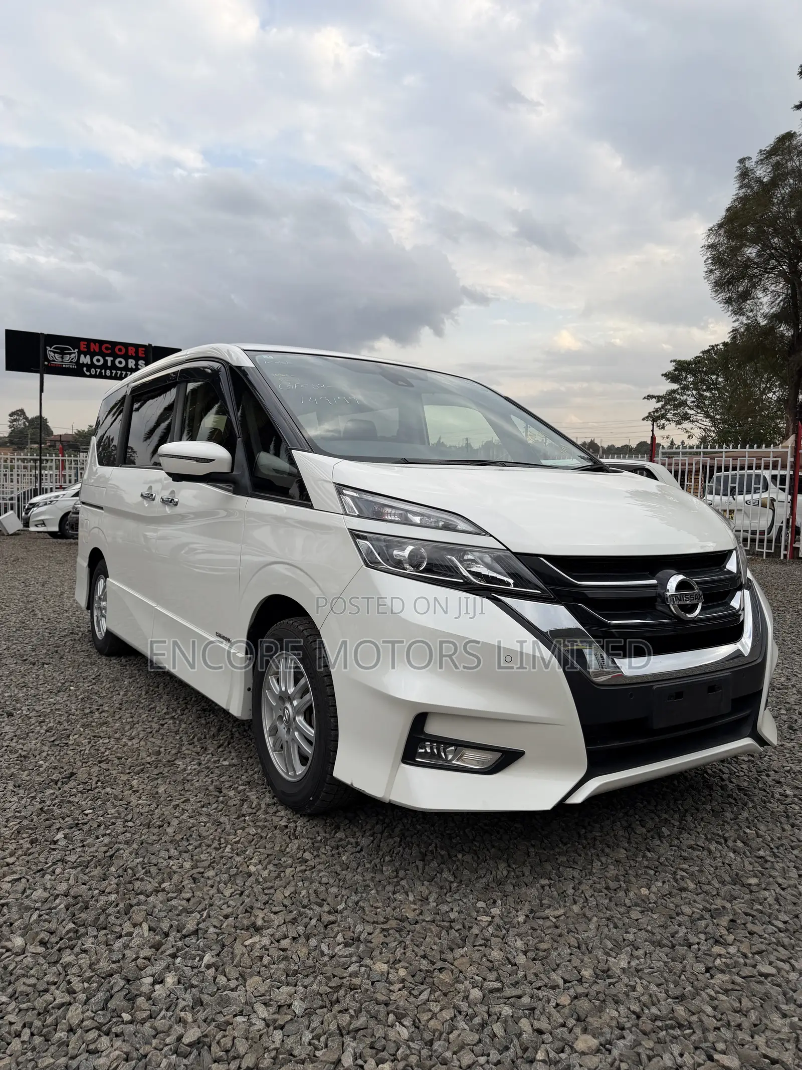 Nissan Serena 2019 White