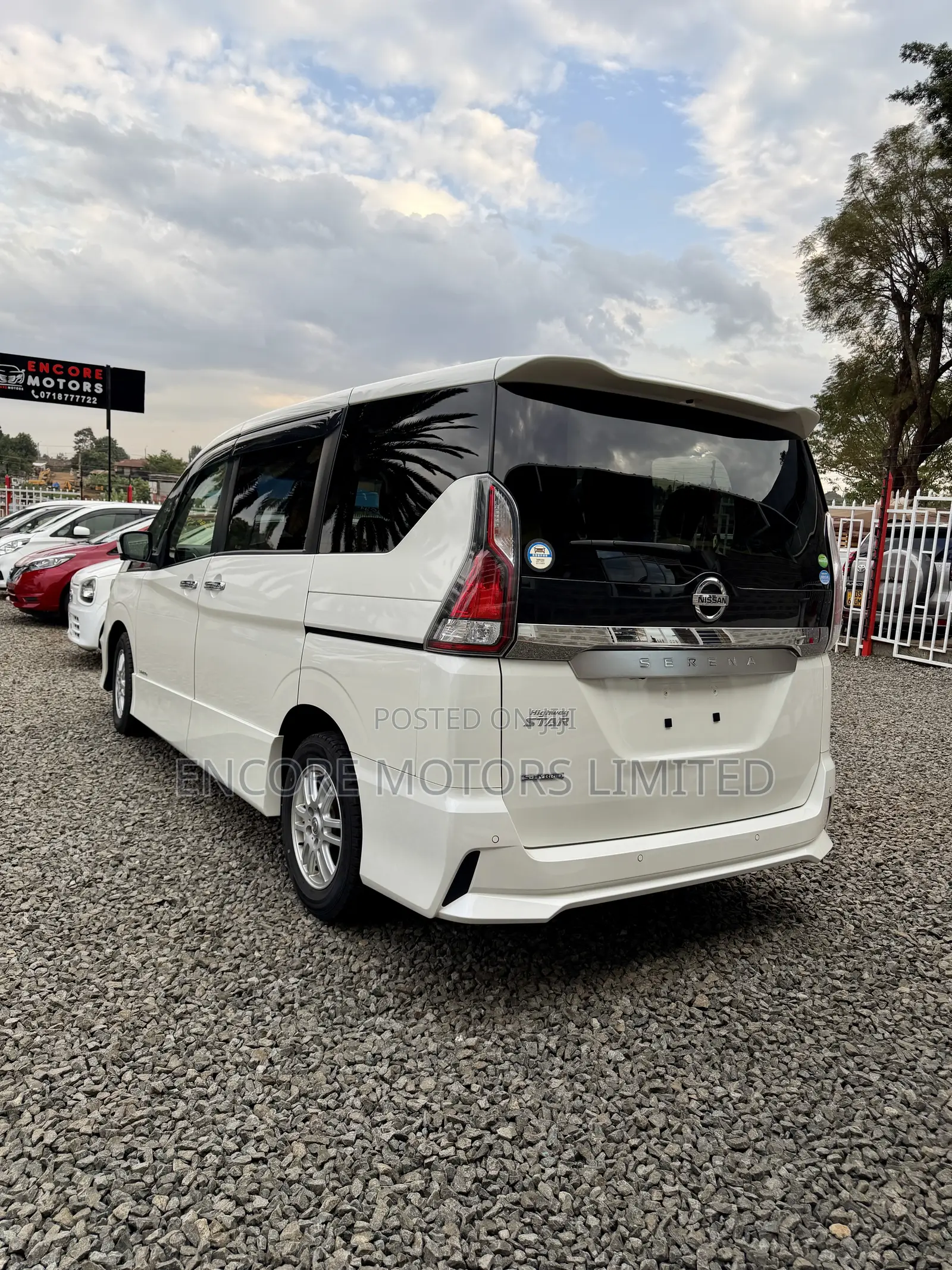 Nissan Serena 2019 White
