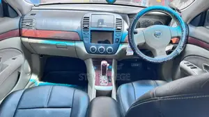 Nissan Bluebird 2009 Silver