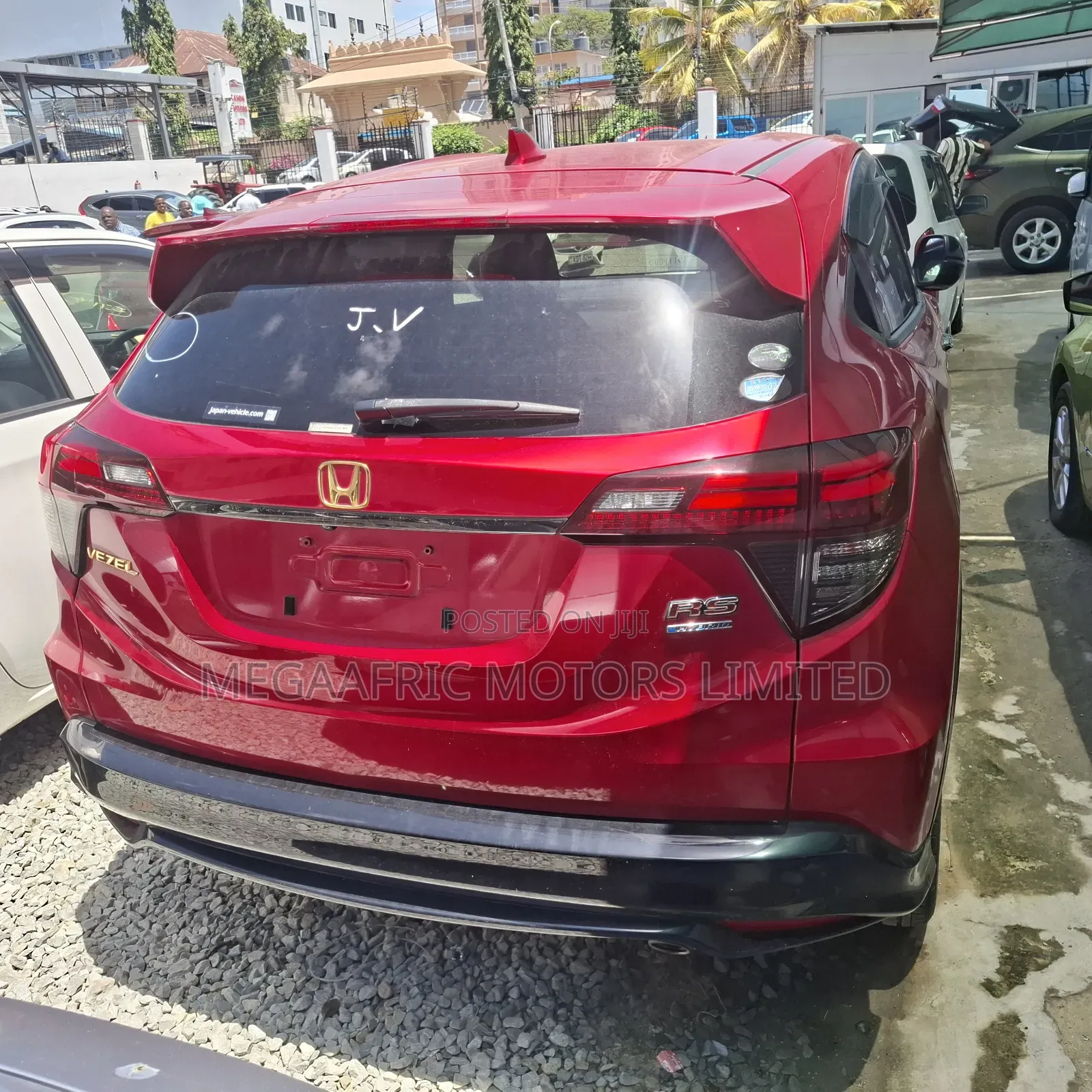 Honda Vezel 1.5 Hybrid 4WD 2019 Red