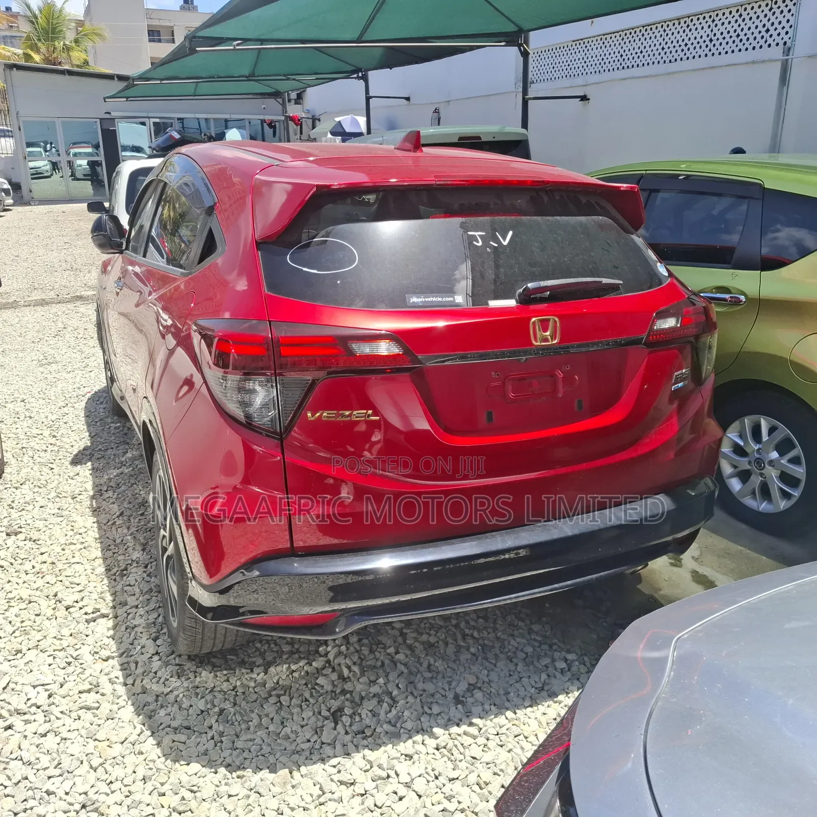Honda Vezel 1.5 Hybrid 4WD 2019 Red