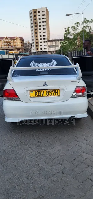 Mitsubishi Lancer 2005 White