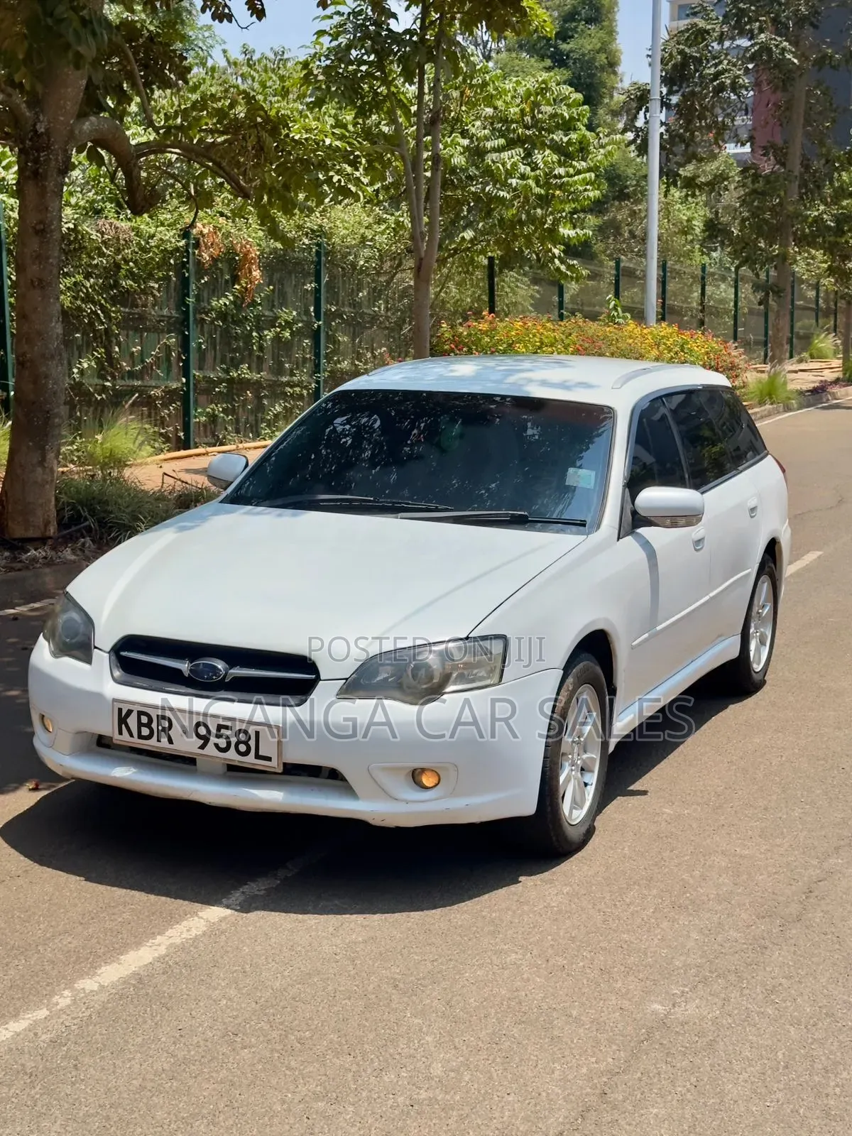 Subaru Legacy 2005 White