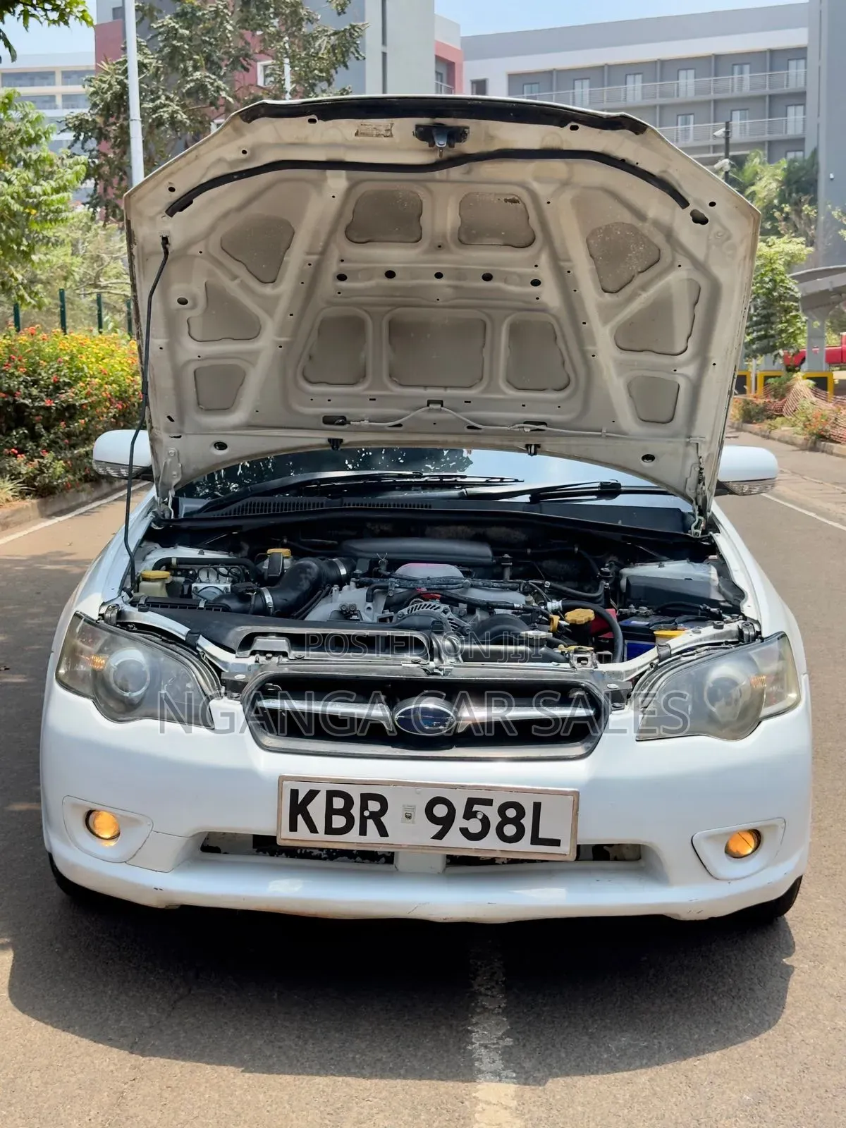 Subaru Legacy 2005 White