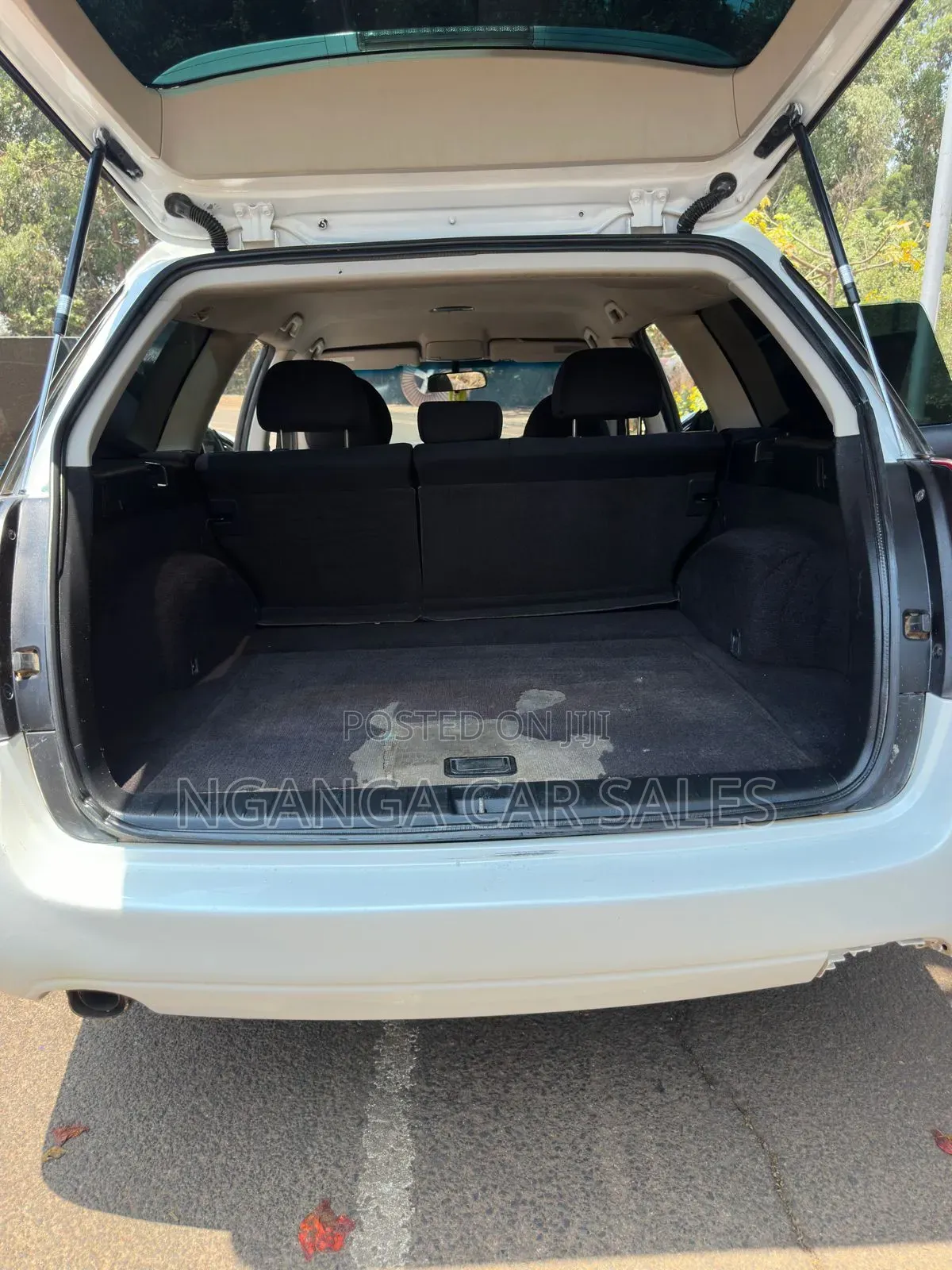 Subaru Legacy 2005 White