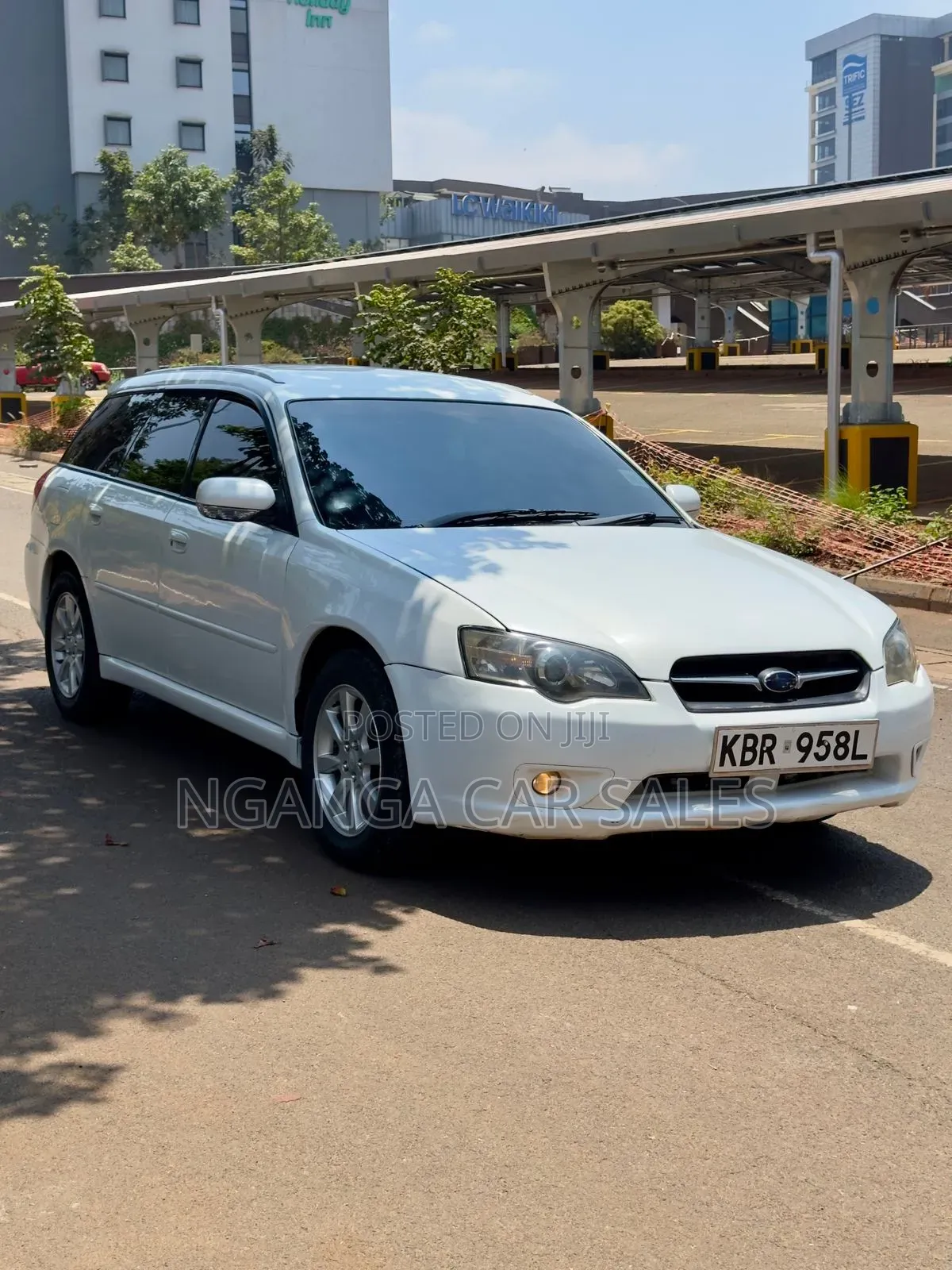 Subaru Legacy 2005 White