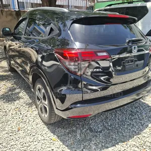 Honda Vezel 1.5 Hybrid 2WD 2019 Black
