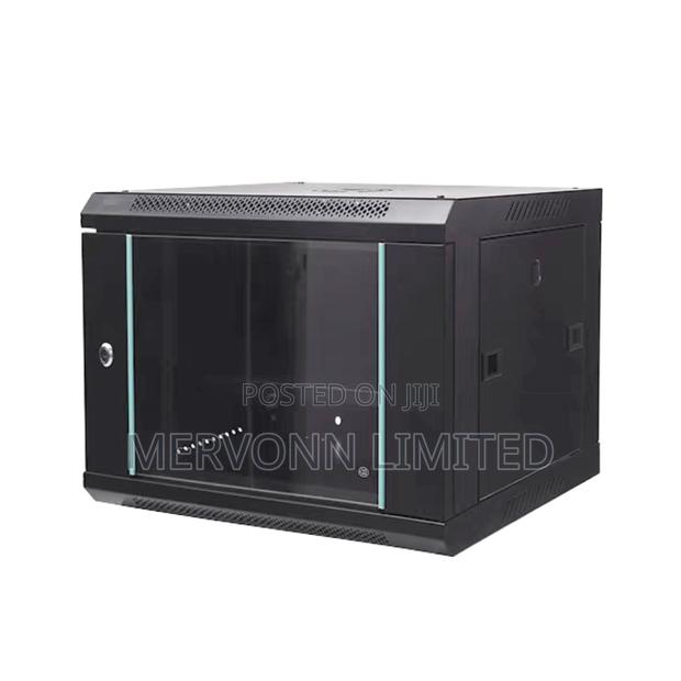9U 19-Inch Wall-Mount Data Cabinet