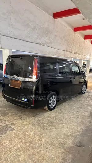 Toyota Noah 2018 Black