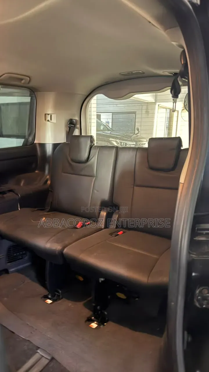 Toyota Noah 2018 Black