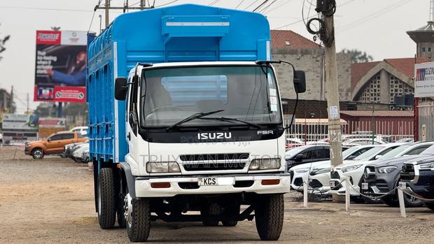 2019 Isuzu FSR - thumbnail 2