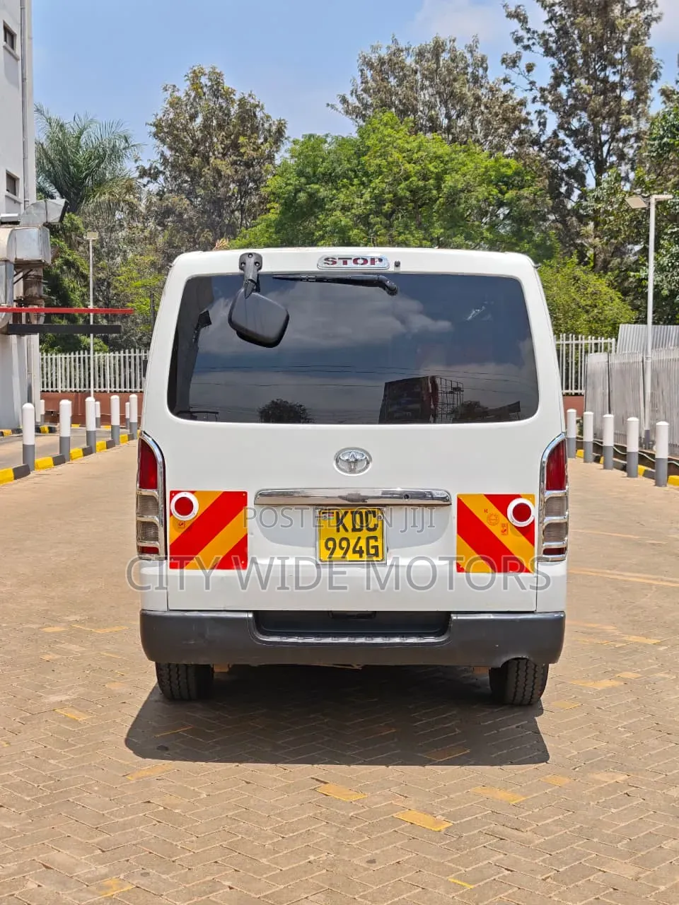Toyota HiAce 2013 White