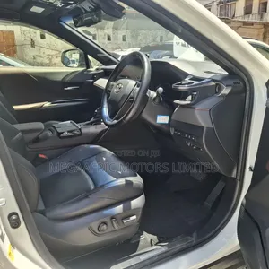 Toyota Harrier 2.5 Hybrid 2020 White