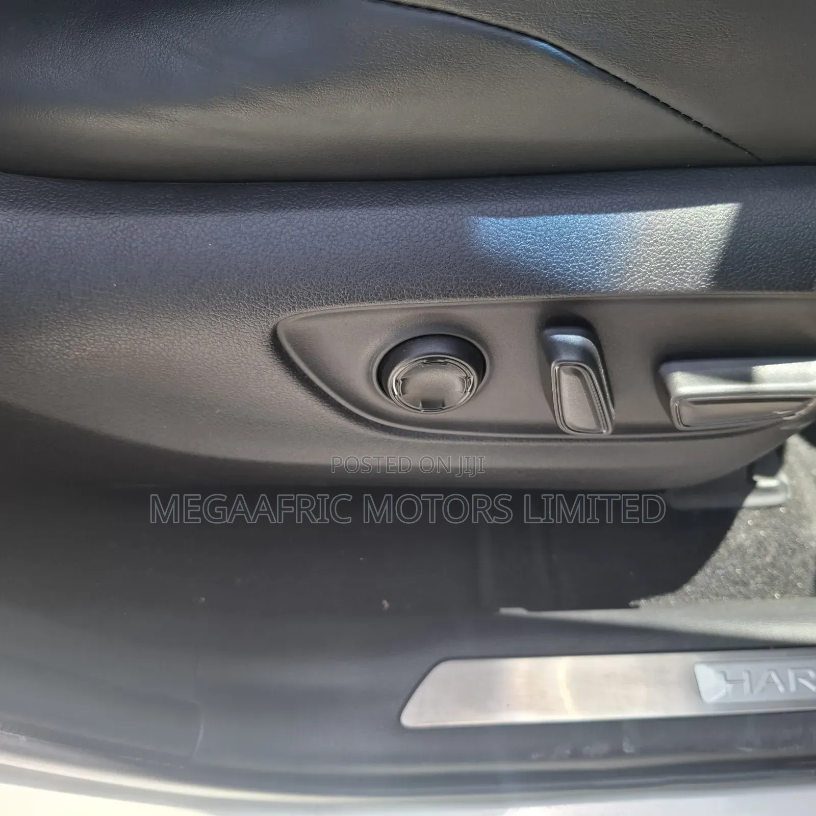 Toyota Harrier 2.5 Hybrid 2020 White