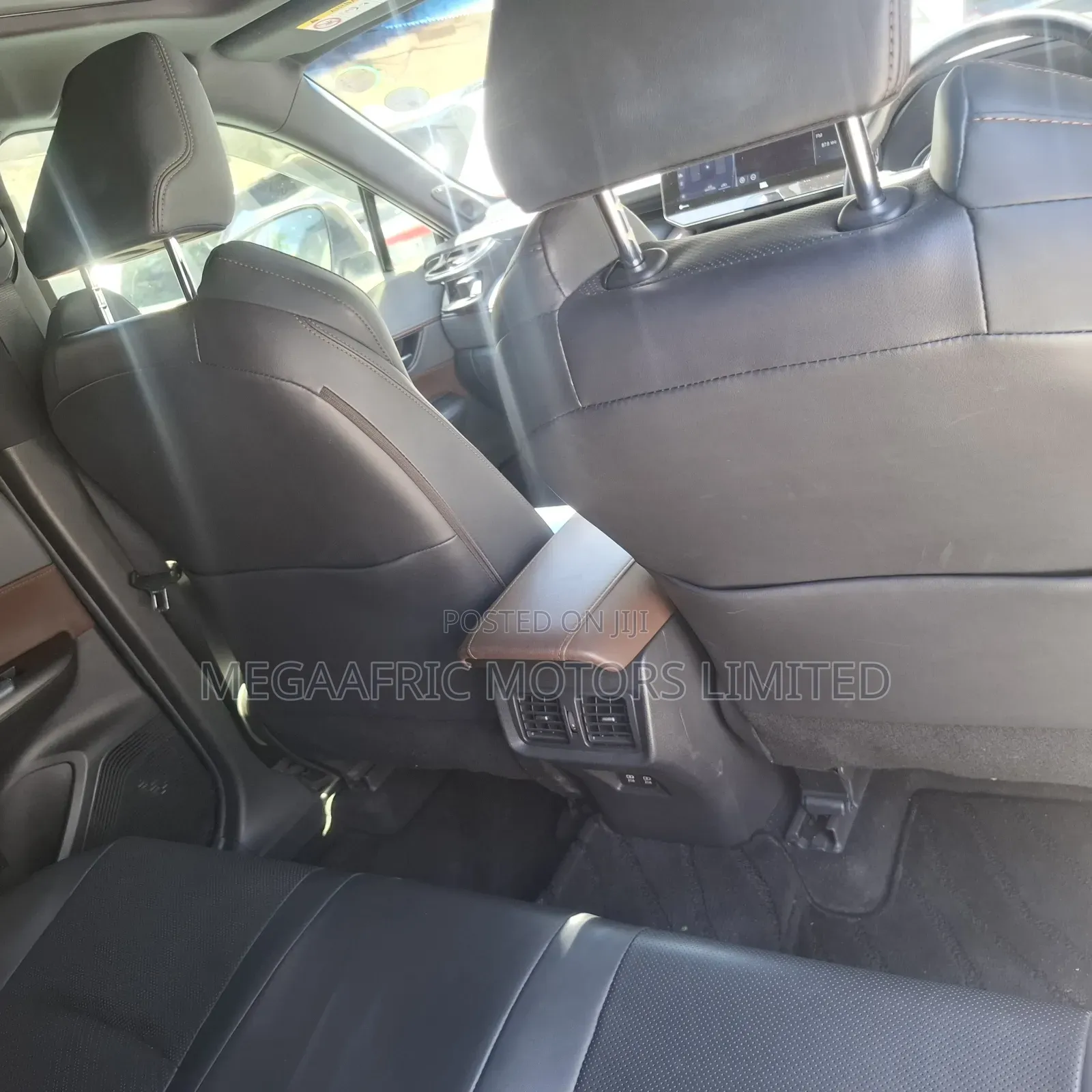 Toyota Harrier 2.5 Hybrid 2020 White