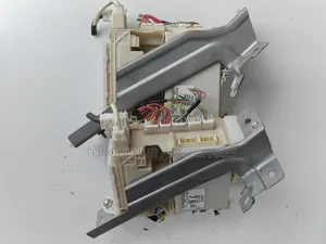 Hilux Body Control Module/Fusebox