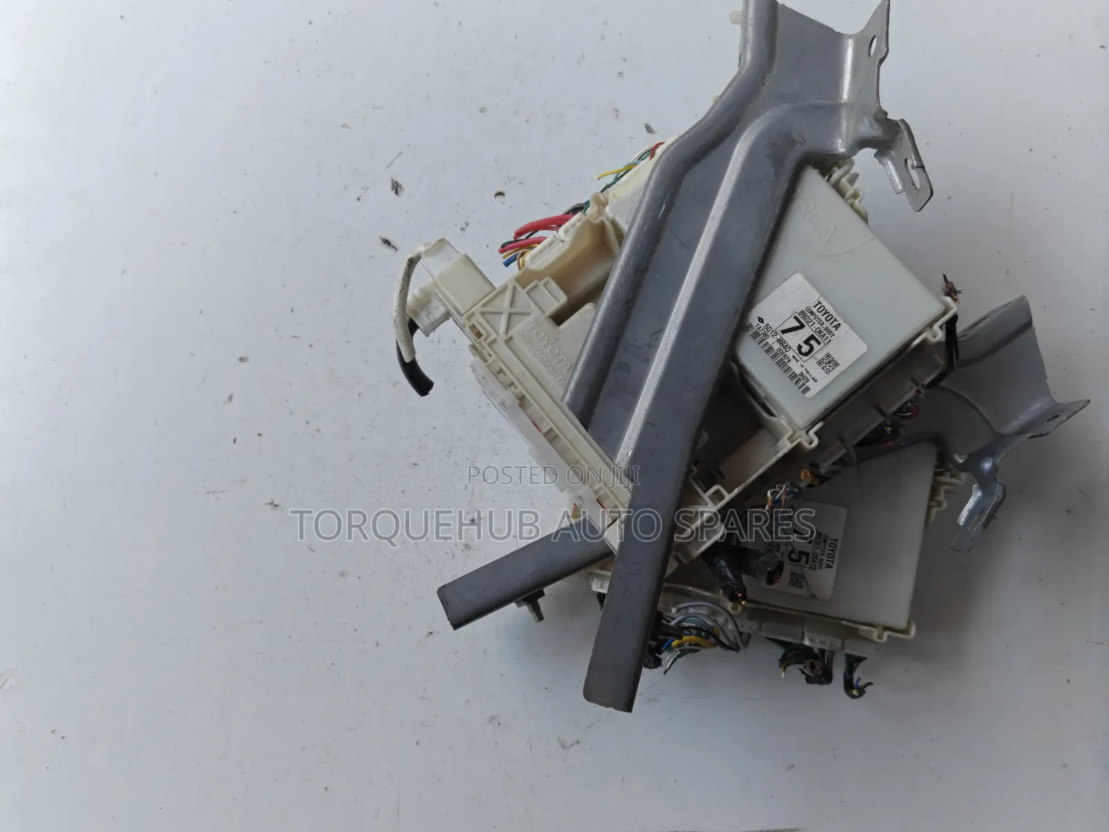 Hilux Body Control Module/Fusebox