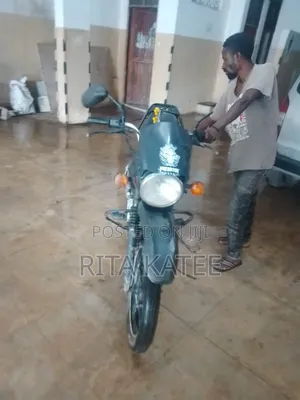 Bajaj Boxer 125 2022 Black