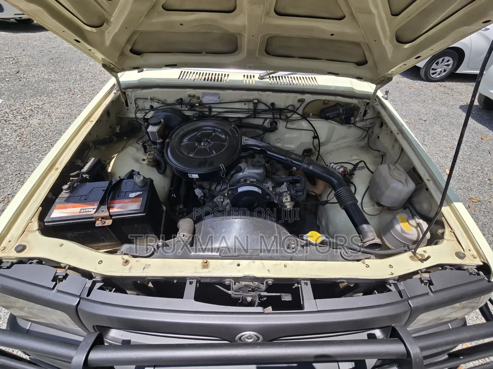 Mazda B-series 1998 Beige