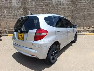 Honda Fit 2011 Silver