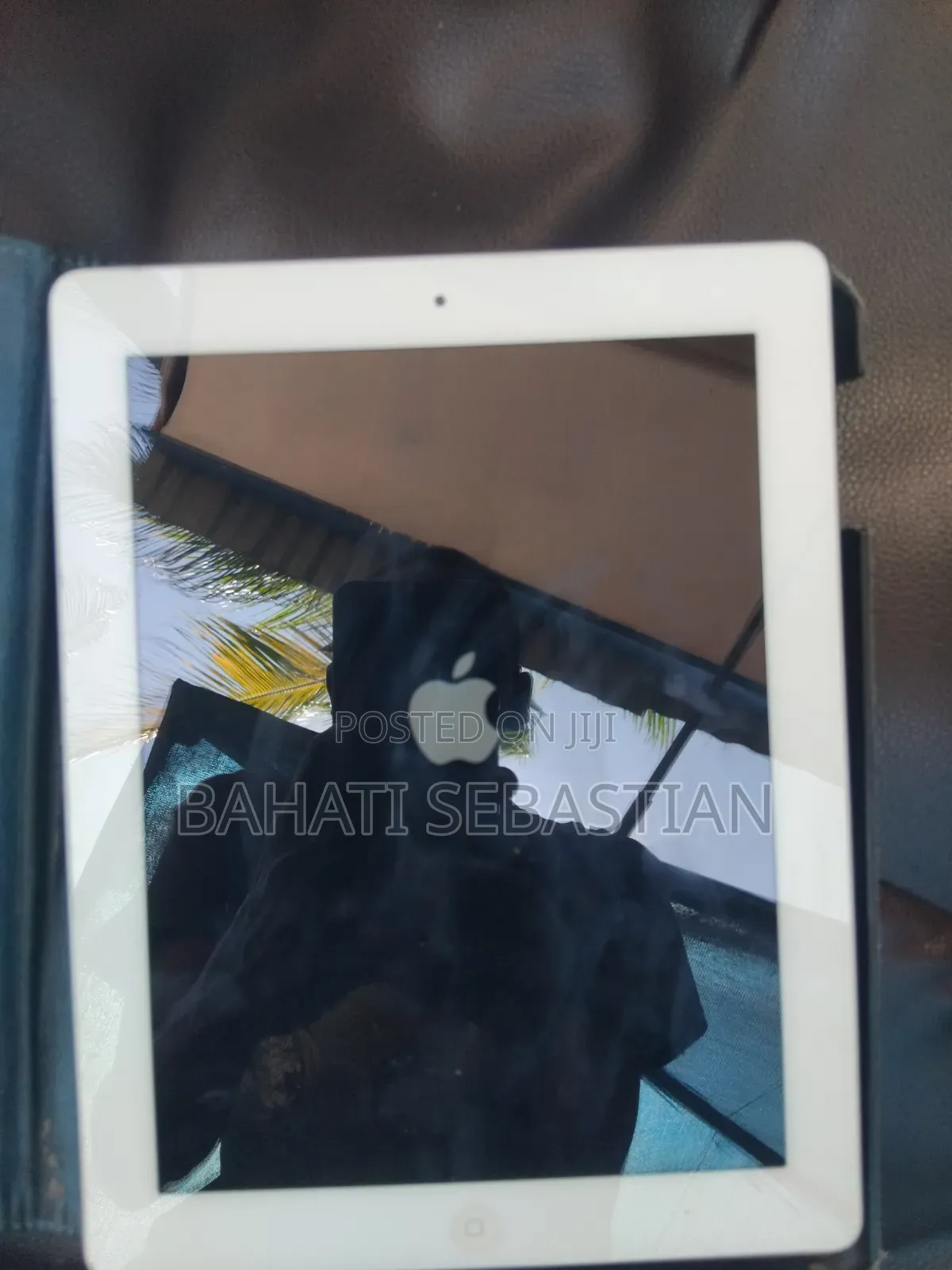 Apple iPad 2 Wi-Fi 16 GB White