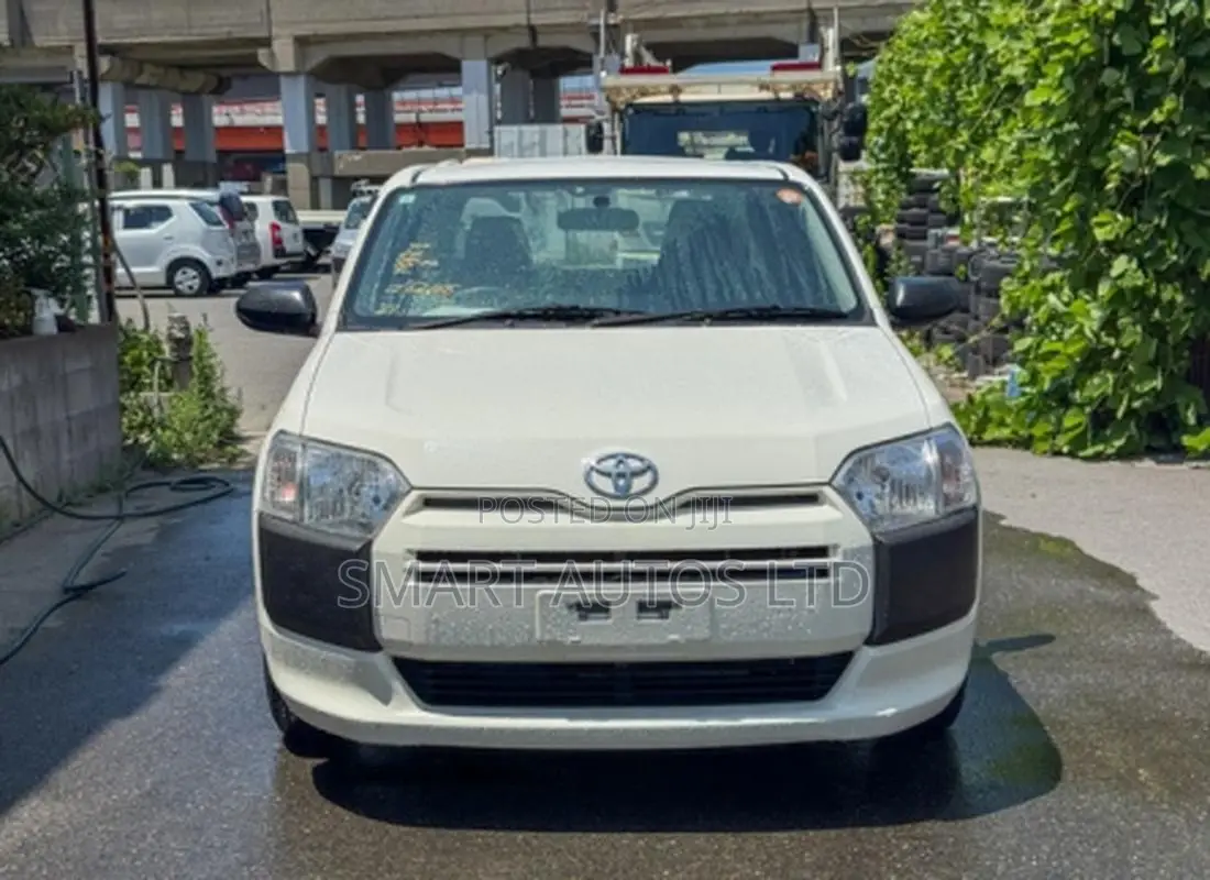 Toyota Probox 1.5 F 2WD 2021 Off white