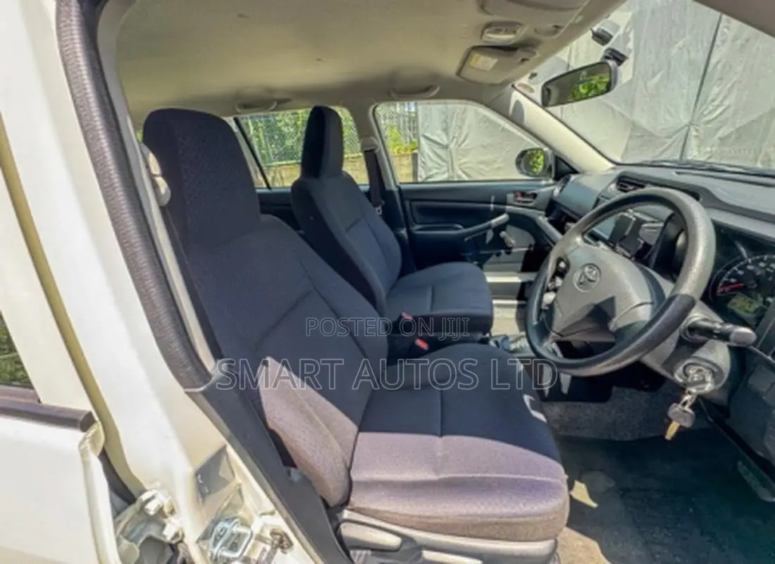 Toyota Probox 1.5 F 2WD 2021 Off white