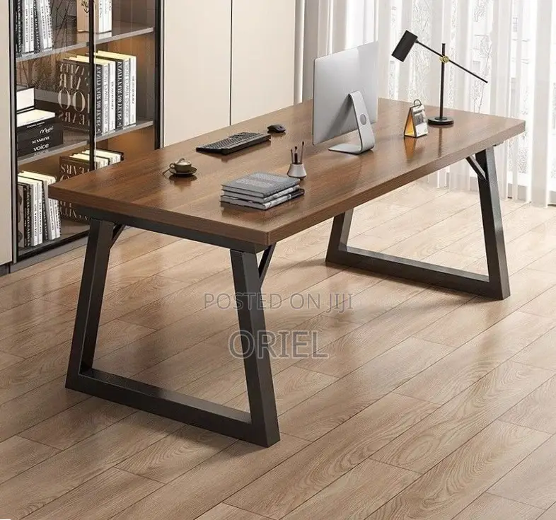 Modern Office Computer Desk : Minimalist Computer Table